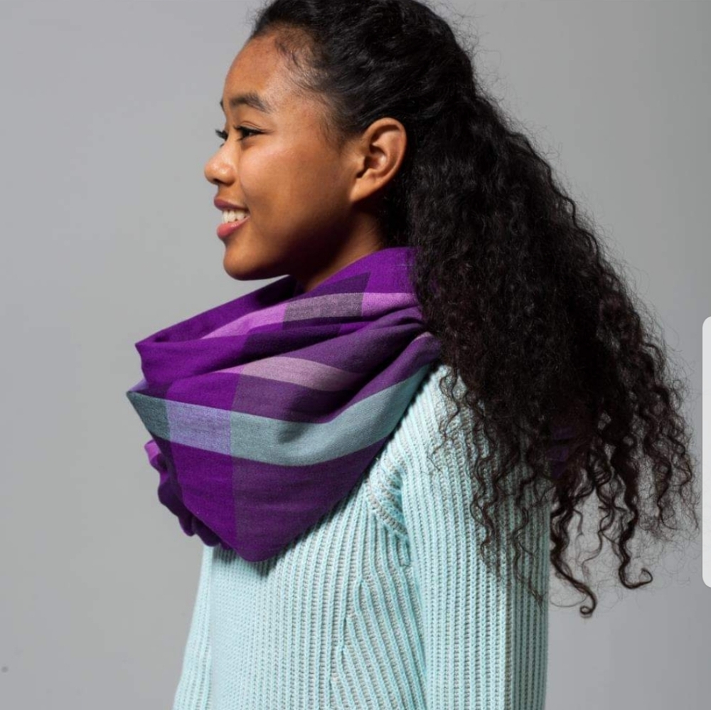 Ivivva scarf